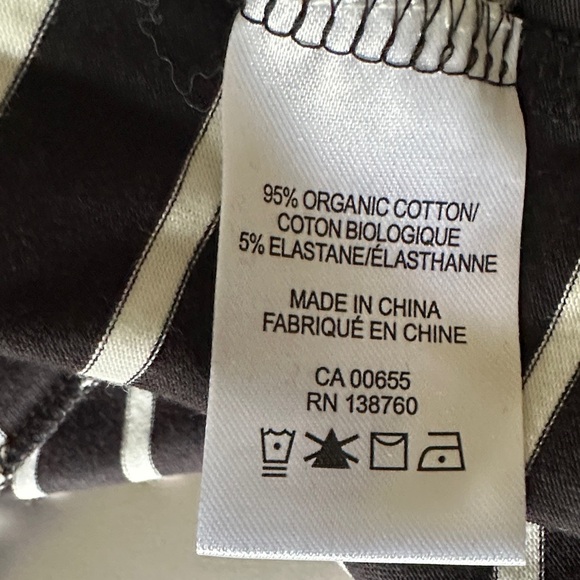 🌸Reitmans Black and White Striped Long Sleeve Top - Picture 6 of 7